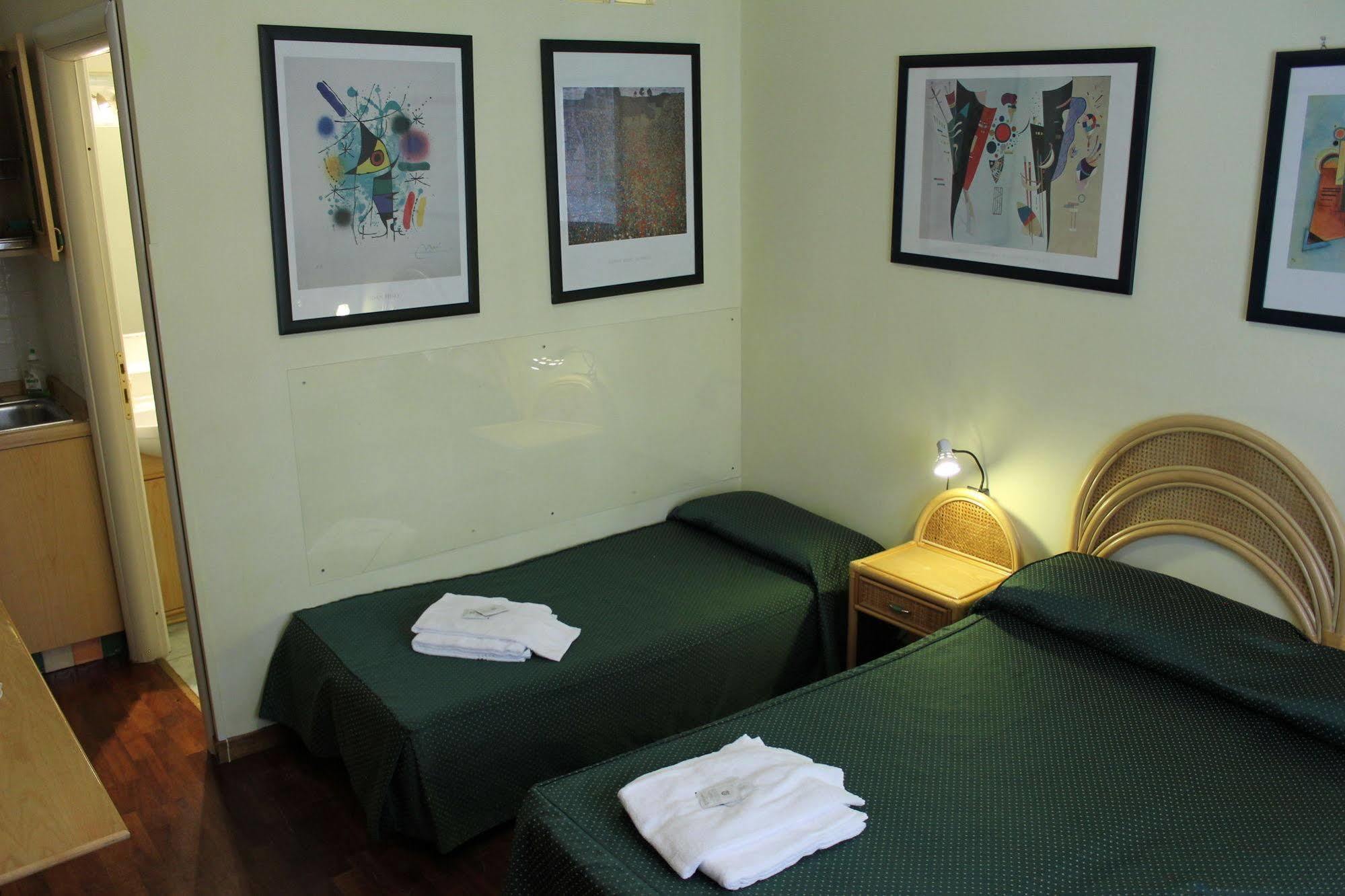 Tourist House Roma Aparthotel Exterior photo