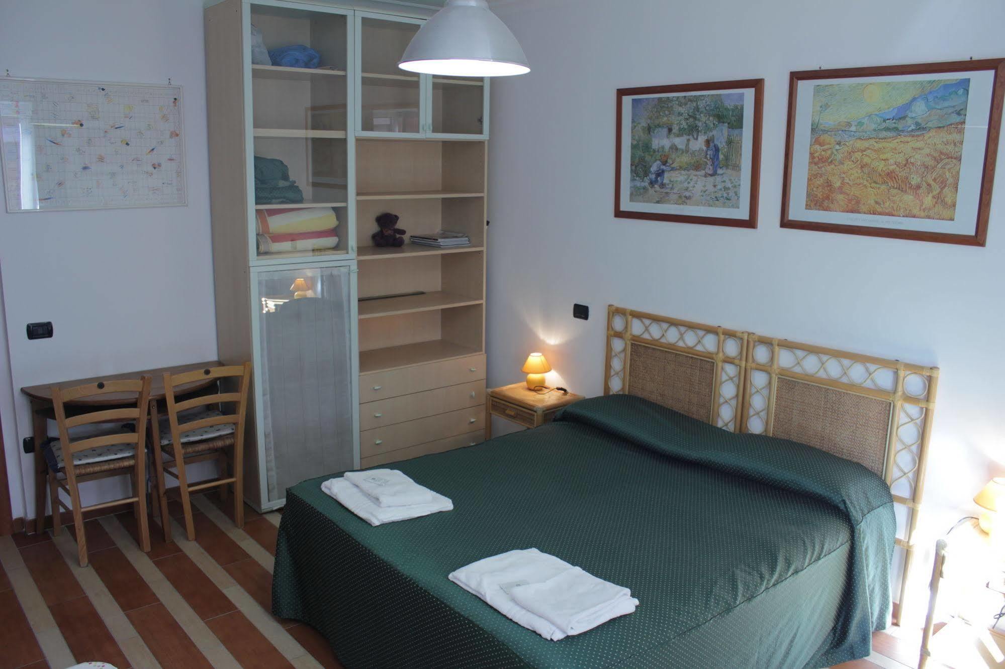 Tourist House Roma Aparthotel Exterior photo