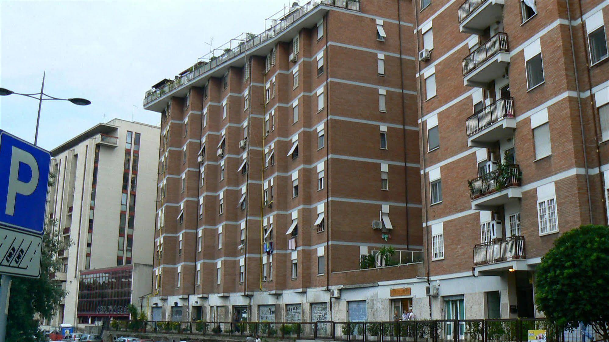 Tourist House Roma Aparthotel Exterior photo